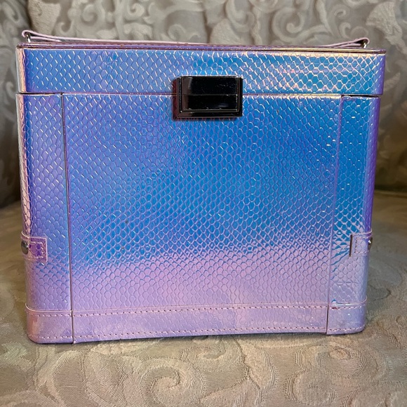 Iridescent, mermaid scales makeup organizer/travel case from Ulta beauty. - Picture 2 of 4